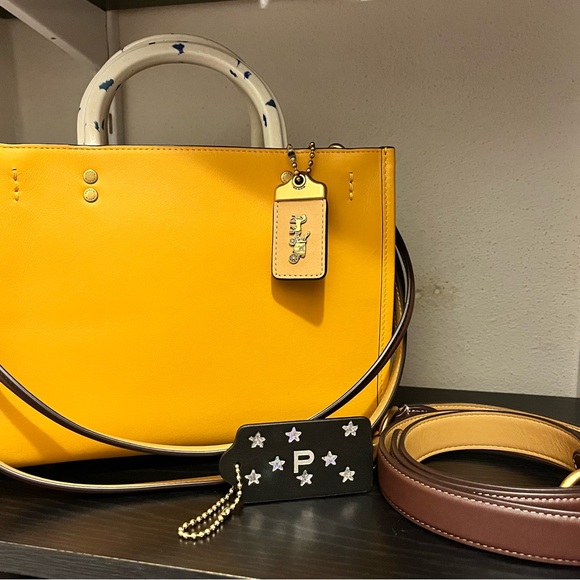 GUC Coach Rouge Buttercup Recycled Handles - Picture 2 of 13